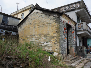 Before repair - Entrance gate of Mong Tseng Wai