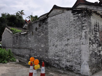 Before repair - Yuen Kwan Tai Temple – 3rd application 2