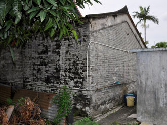Before repair - Yuen Kwan Tai Temple – 3rd application 4