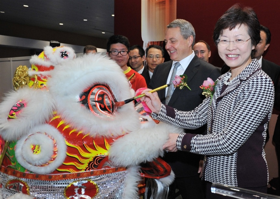 Mrs Carrie Lam performs an eye-dotting ceremony for the lion dance.