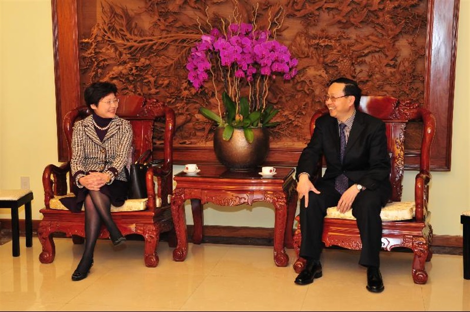 Mrs Lam called on the Chinese Ambassador to the Republic of Korea, Mr Zhang Xinsen, yesterday evening (March 4).