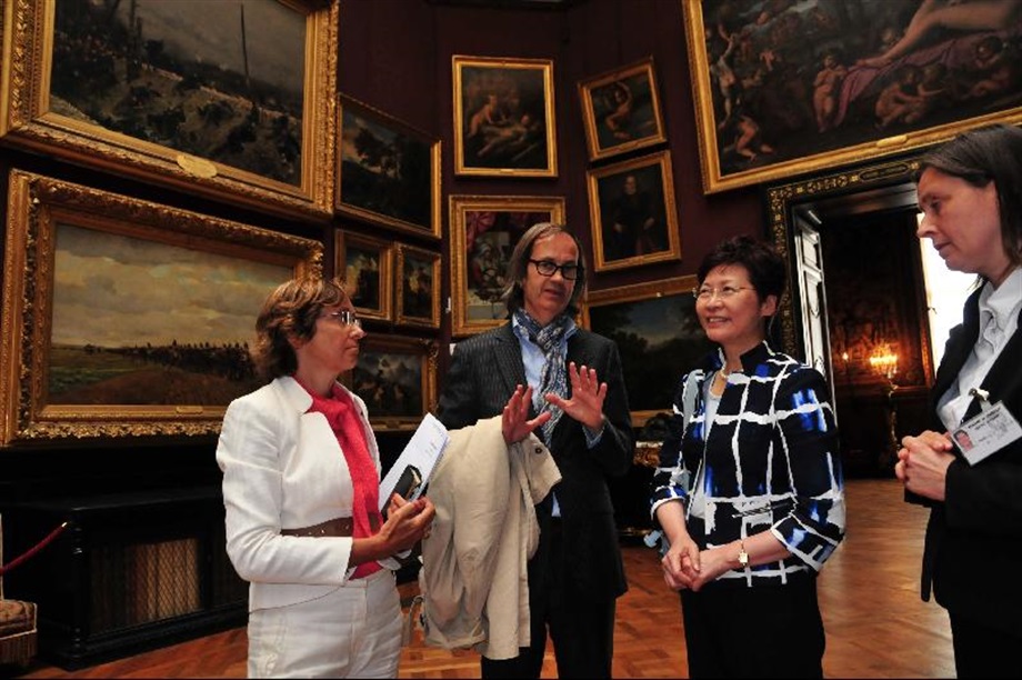 The Secretary for Development, Mrs Carrie Lam (second right), is briefed by the President of the International Council on Monuments and Sites, Mr Pierre-Antoine Gatier, on the restoration works in the Chateau de Chantilly.