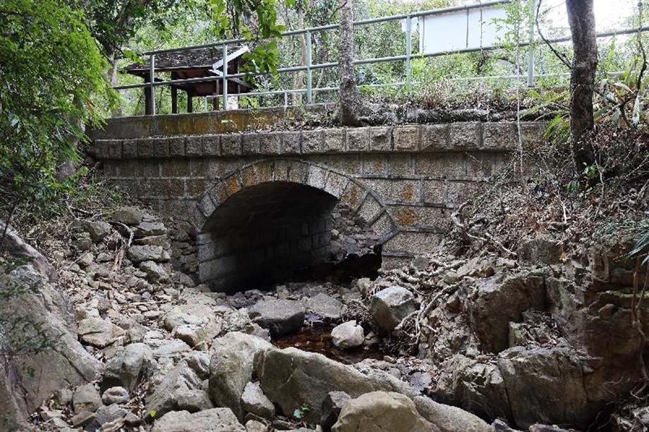 The Government today (May 22) announced that the Antiquities Authority (i.e. the Secretary for Development) has declared the masonry bridge of Pok Fu Lam Reservoir, the Tung Wah Coffin Home, and Tin Hau Temple and the adjoining buildings as monuments under the Antiquities and Monuments Ordinance. Photo shows the north elevation of the masonry bridge.