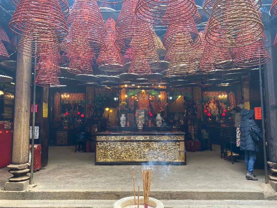 The Government today (May 22) announced that the Antiquities Authority (i.e. the Secretary for Development) has declared the masonry bridge of Pok Fu Lam Reservoir, the Tung Wah Coffin Home, and Tin Hau Temple and the adjoining buildings as monuments under the Antiquities and Monuments Ordinance. Photo shows the statues of Tin Hau and the other deities worshipped in the rear hall of Tin Hau Temple.