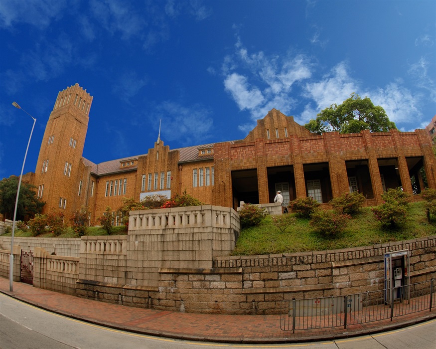 30 Merit Awards<br>Ching Yiu Kwan<br>Building: Maryknoll Convent School<br>Grading: Grade III<br>Artist's statement: 學校於1937年落成，校舍展現出一種豐富的建築混合風格。中學部的舊翼分別於1960年和1994年建成。