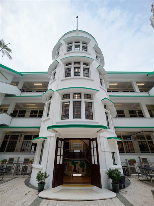 The Government today (July 16) gazetted a notice announcing that the Antiquities Authority (i.e. the Secretary for Development) has declared Bonham Road Government Primary School in Sai Ying Pun, the Old Tai Po Police Station in Tai Po and Hip Tin Temple in Sha Tau Kok as monuments under the Antiquities and Monuments Ordinance. Photo shows the central staircase and a curved façade of the main building of Bonham Road Government Primary School.